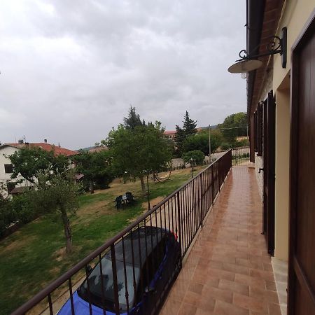 B&B Il Fienile Cingoli Εξωτερικό φωτογραφία