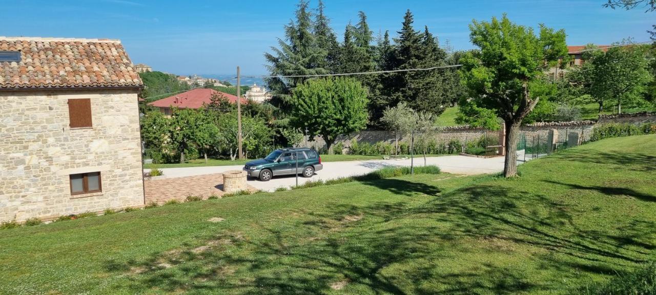 B&B Il Fienile Cingoli Εξωτερικό φωτογραφία